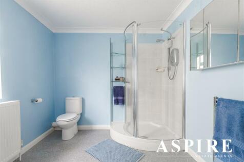 14 ST JOHNS CLOSE- 21-12-24-21.jpg