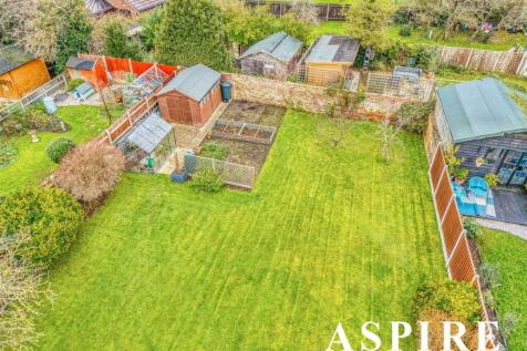 14 ST JOHNS CLOSE- 21-12-24-42.jpg