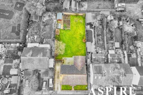 14 ST JOHNS CLOSE- 21-12-24-36.jpg
