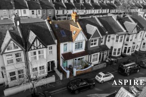 Aspire Estate Agents4.jpg