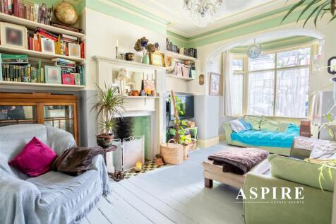 Aspire Estate Agents15.jpg