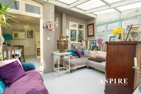 Aspire Estate Agents12.jpg