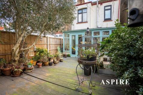 Aspire Estate Agents10.jpg