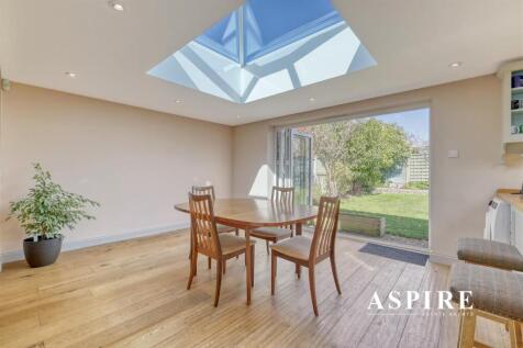 Aspire Estate Agents7.jpg