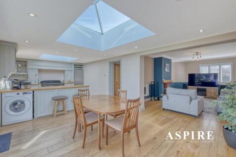 Aspire Estate Agents10.jpg