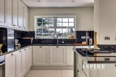Aspire Estate Agents111.jpg