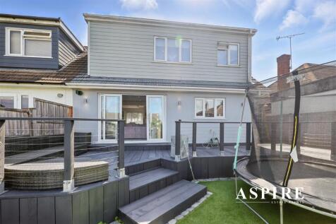 Aspire Estate Agents9.jpg