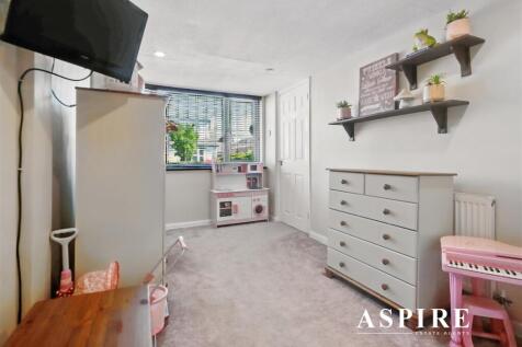 Aspire Estate Agents5.jpg