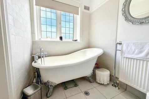 IMG-20250524-WA0034dp.jpg