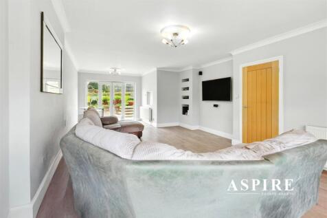 Aspire Estate Agents24.jpg
