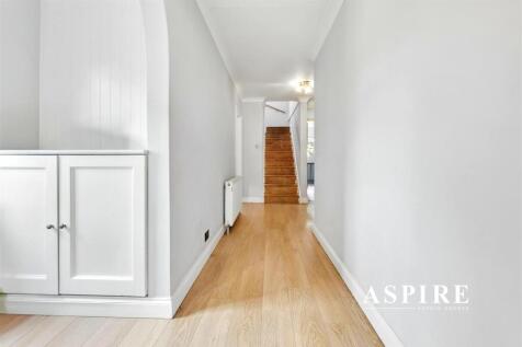 Aspire Estate Agents15.jpg
