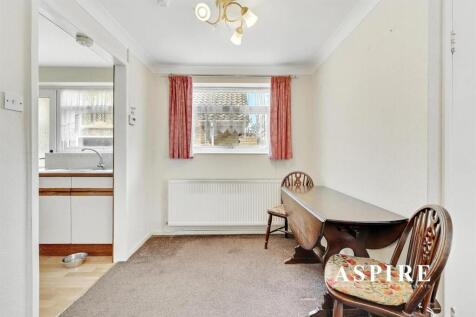 Aspire Estate Agents2.jpg