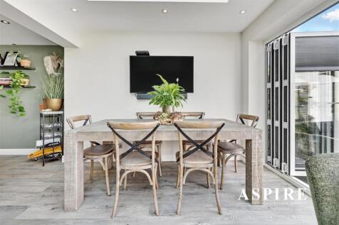 Aspire Estate Agents28.jpg
