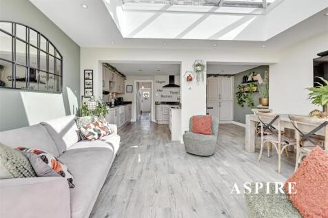 Aspire Estate Agents23.jpg