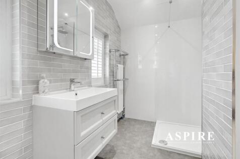 Aspire Estate Agents12.jpg
