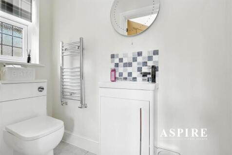 Aspire Estate Agents24.jpg