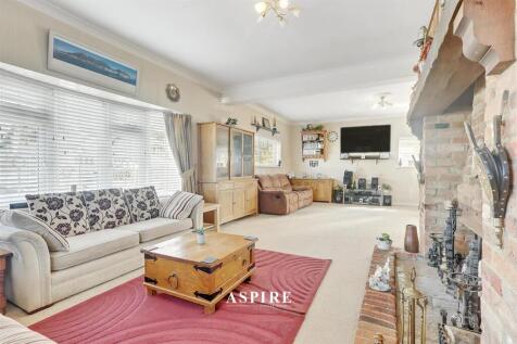 Aspire Estate Agents14.jpg
