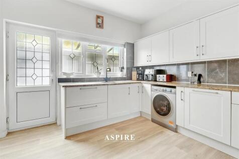 Aspire Estate Agents9.jpg