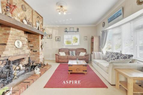 Aspire Estate Agents13.jpg