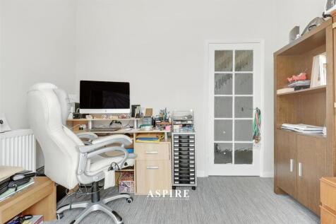 Aspire Estate Agents6.jpg