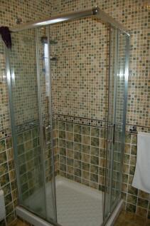 family shower room
