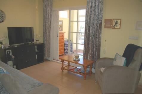 Lounge b