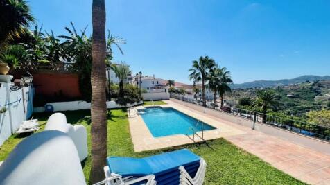 Pool area