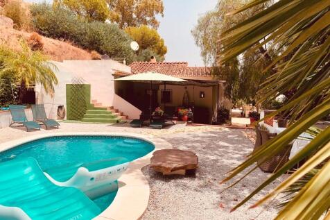 Pool area