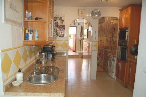 Kitchen d