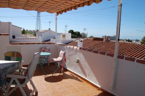 Roof Terrace b