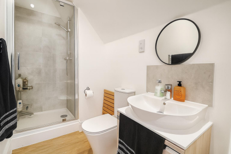 ChatGPT Image Oct 19, 2025 at 08_44_30 PM.png