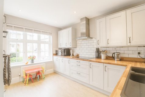 ChatGPT Image Oct 19, 2025 at 09_29_27 PM.png