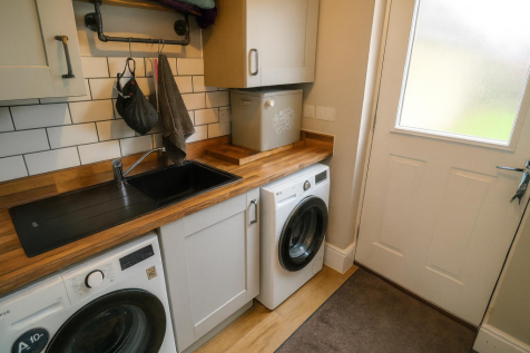 ChatGPT Image Oct 19, 2025 at 09_42_31 PM.png