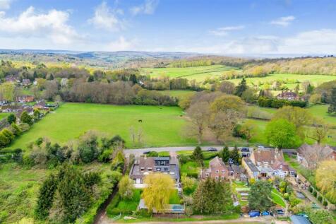 HEATH FARM COTTAGES, 3 DRONE  (6).jpg