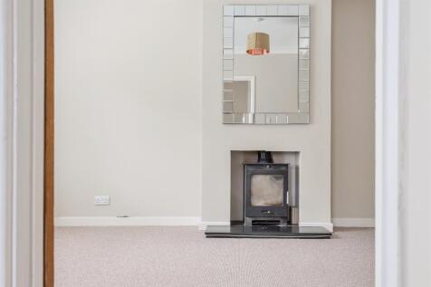 ASHURST ROAD, 86 (2).jpg