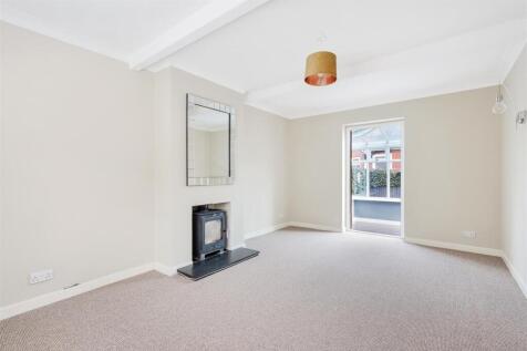ASHURST ROAD, 86 (18).jpg