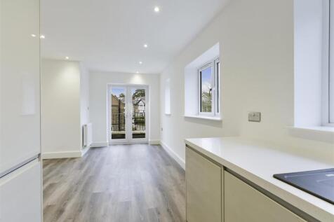 FLAT 4 - (11).jpg