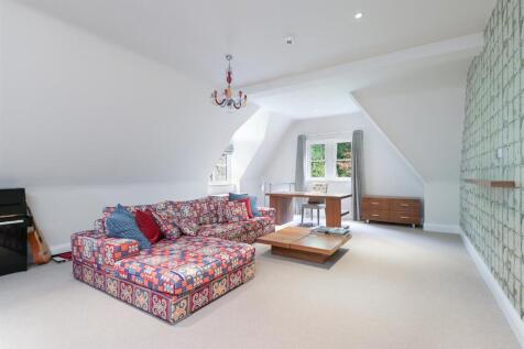 HERONS LEA, ASHBEE (3).jpg