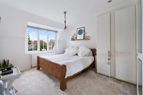 HOWARD CLOSE, 1 - (4).jpg