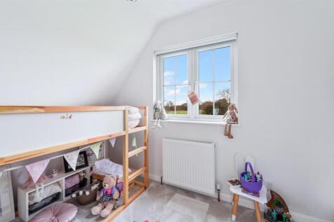 HOWARD CLOSE, 1 - (2).jpg