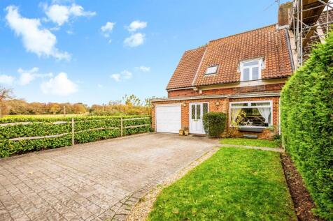 HOWARD CLOSE, 1 - (14).jpg