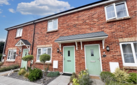 RIVERSIDE, CONTEMPORARY 2 Bed ENERGY EFFICIENT HO