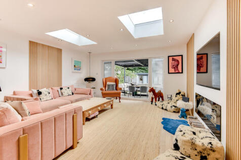 82Chesswood-10