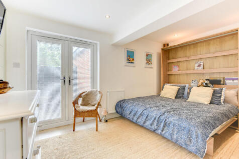 82Chesswood-17
