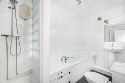 38 Trinity Grove8.jpg