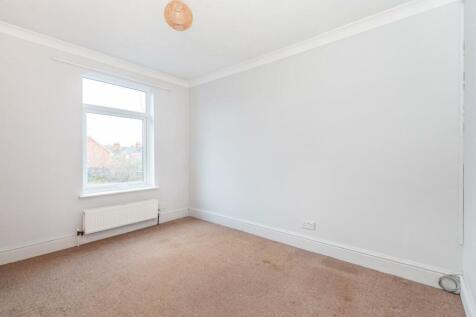 38 Trinity Grove10.jpg