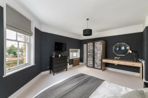 Bedroom 2 alt