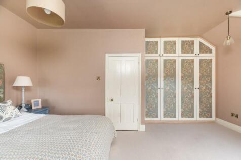 Bedroom 5 alt