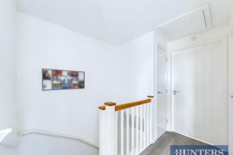 CAM01450G0-PR0136-STILL023.jpg
