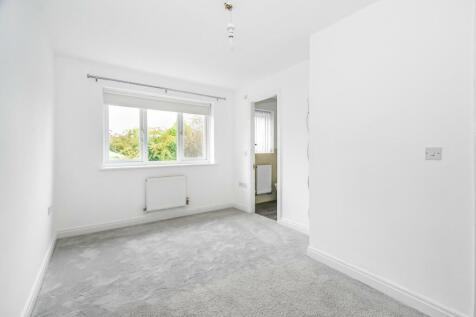 Bedroom 1 alt